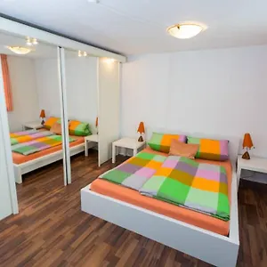 https://schone-ferienwohnung-am-schlosspark.com-bavaria.com